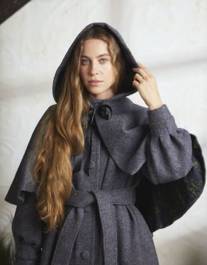 "Aneta" cape in grey wool