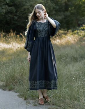 "Mivilud" embroidered dress black