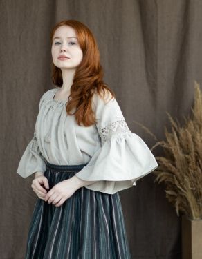 "Svetlana" top in natural linen and linen lace