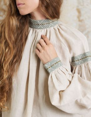 “Vasylia” linen blouse with mint embroideries